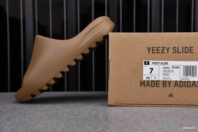 Adidas G55492 Core Slide Yeezy 1018